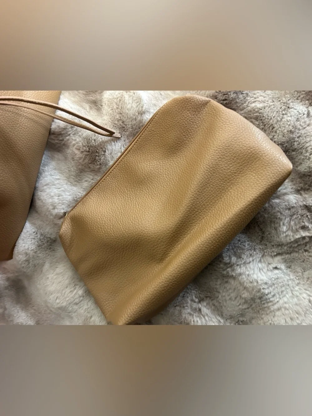 NWOT Classic Tan Tote with Pouch